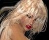 Blonde troublée